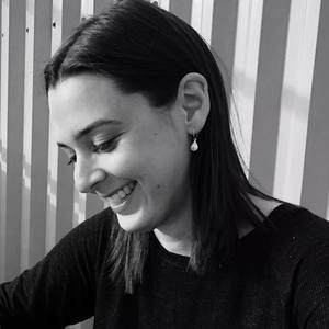 Meet your Posher, Emmanuelle